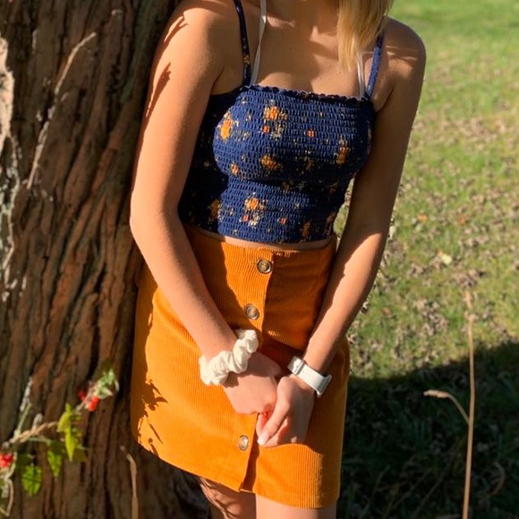 Skirt - Picture 3 of 3